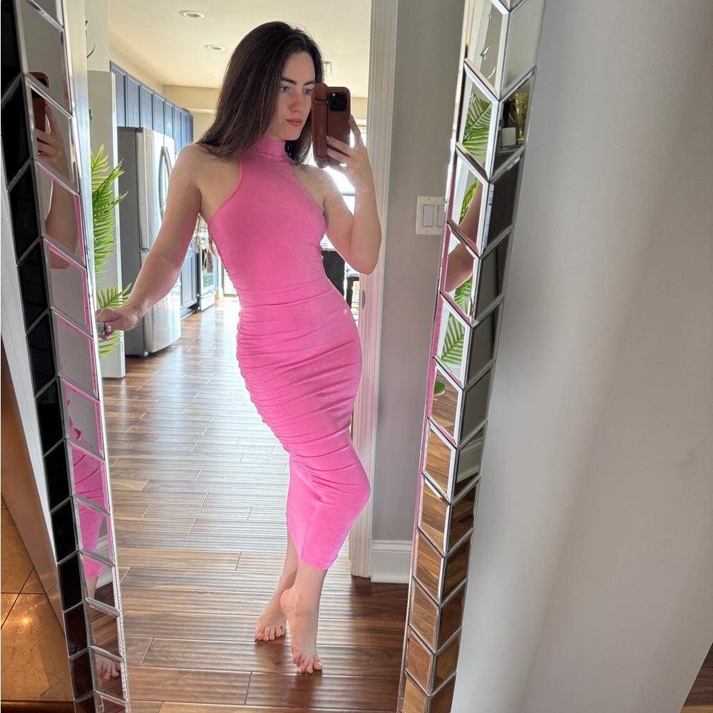 DELTA BY SER.O.YA Vibrant Pink Midi Dress
